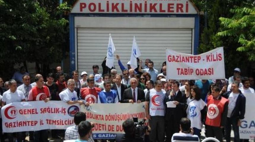 Samsun'da Doktorun &Ouml;ld&uuml;r&uuml;lmesi Gaziantep'te Protesto Edildi