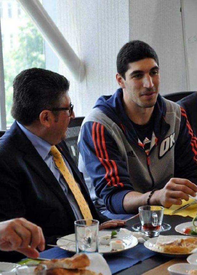 Nba'li Enes Kanter Melikşah Üniversitesi'nde Öğrencilerle Buluştu