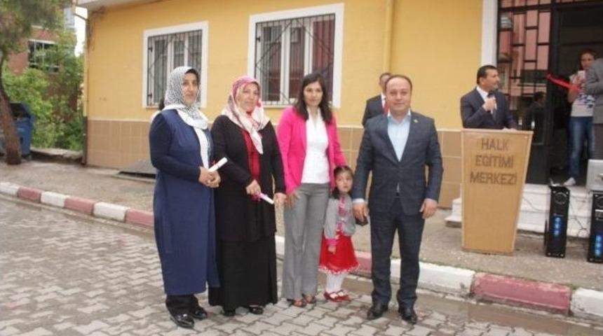 Dazkırı İlçe Halk Eğitim Merkezinden Yıl Sonu Sergisi