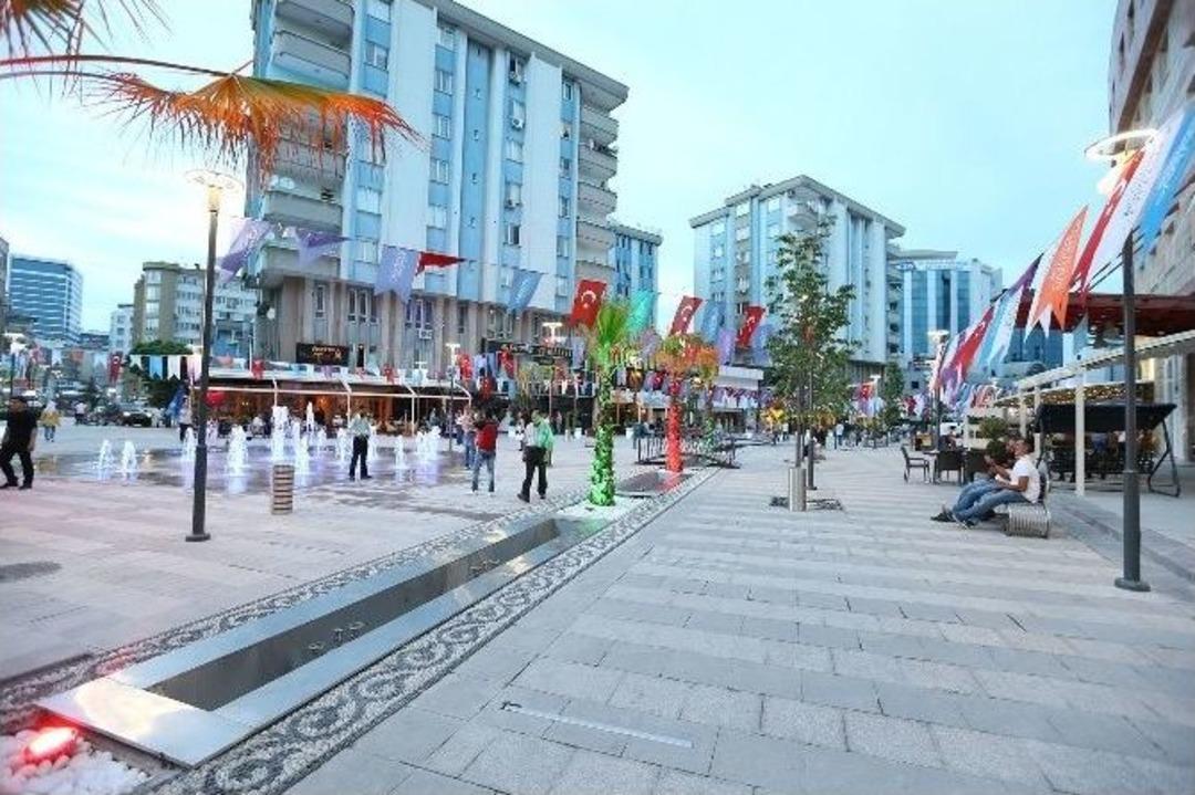 Gazi Muhtarpaşa Esnafı Yenilikten Memnun