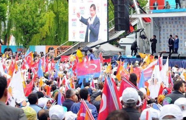 Davutoğlu: Hiç Çekinmeden Söylüyorum, O Yardımlar Bayırbucak Türkmenleri'ne Gidiyordu