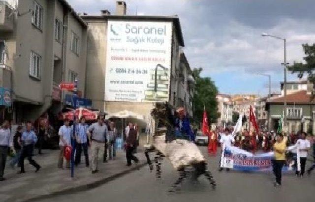 Fetih Yürüyüşünde Temsili Akşemseddin Attan Düştü