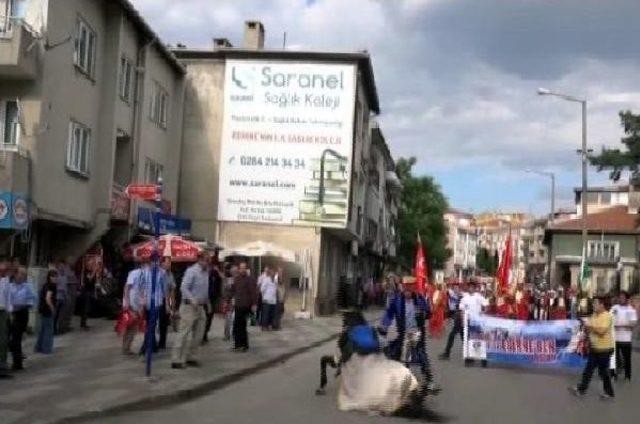 Fetih Yürüyüşünde Temsili Akşemseddin Attan Düştü