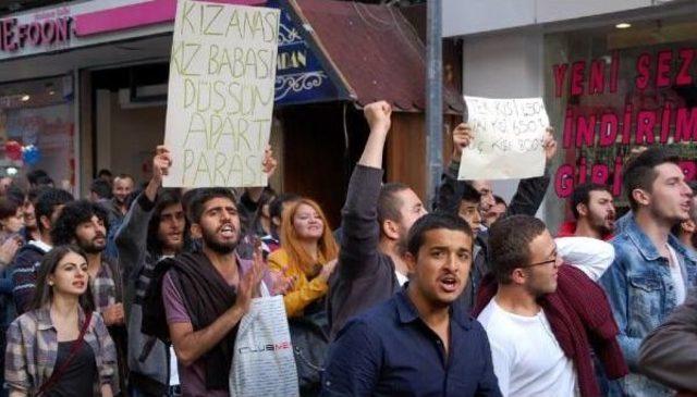 Üniversiteliler Kira Fiyatlarını Protesto Etti: Aileye 5, Öğrenciye 15