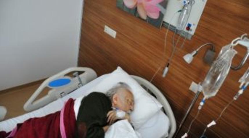 &Uuml;nl&uuml; Karikat&uuml;rist Bedri Koraman Hayatını Kaybetti