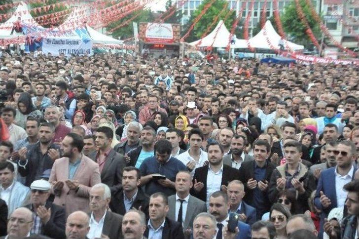 Sedat Peker’e Sakarya’da ‘hizmet Nişanı’ G1