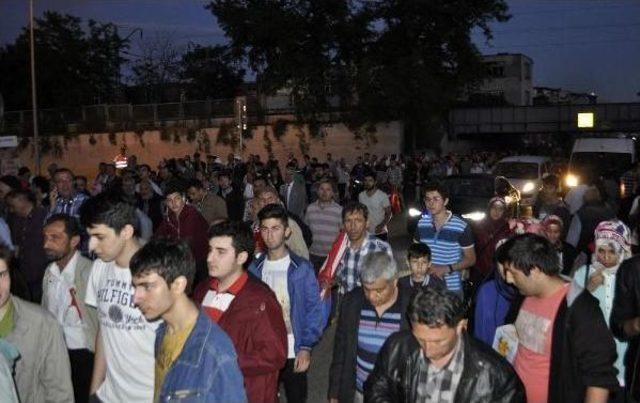 Yenikapı'daki Fetih Kutlamaları Sonrasında Cadde Ve Sokaklarda Yoğunluk Yaşandı