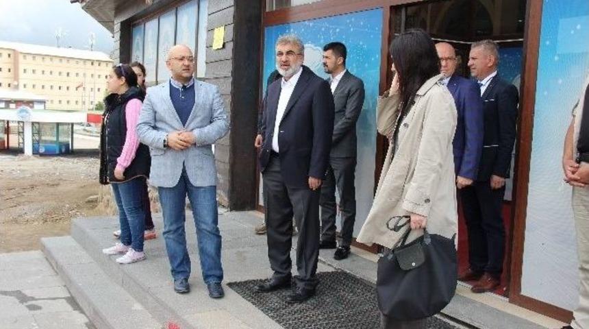 Enerji Ve Tabii Kaynaklar Bakanı Taner Yıldız: