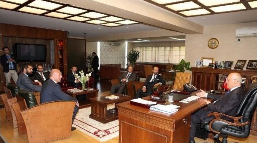 Emsiad&rsquo;ın İlk Onur &Uuml;yesi Fethi Yaşar