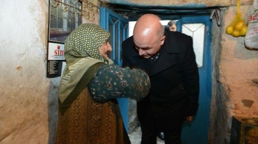 Korkut &rsquo;beni Evladın Bil&rsquo; Demişti; "ekmeğim T&uuml;kendi, &Uuml;ş&uuml;yorum Birde Hırka G&ouml;nder" Diye Haber G&ouml;nderdi