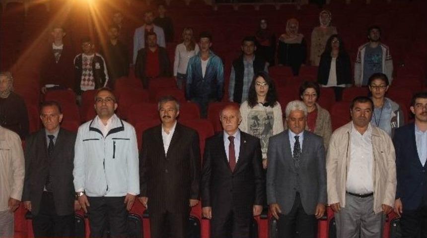 B&uuml;y&uuml;k &Uuml;stat Doğumunun 111. Yılında Şiirlerle Anıldı