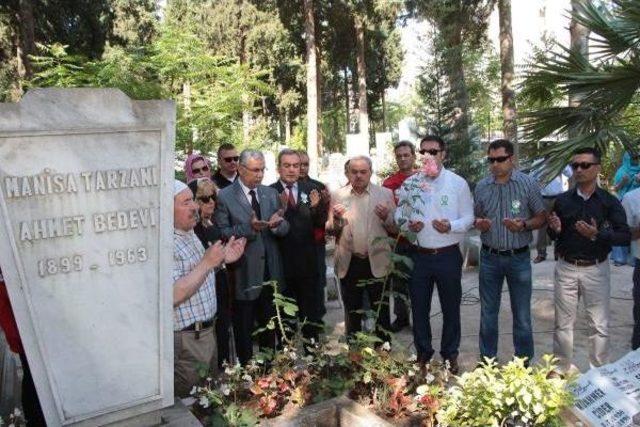 Manisa Tarzanı Mezarı Başında Dualarla Anıldı