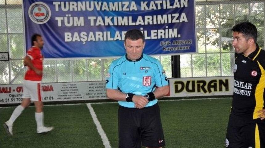 İlker Meral Sandıklı&rsquo;da Turnuva Ma&ccedil;ı Y&ouml;netti