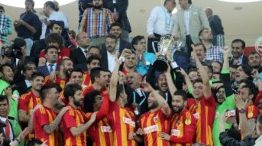 Kayserispor&rsquo;da İ&ccedil; Transfer &Ccedil;ıkmazı