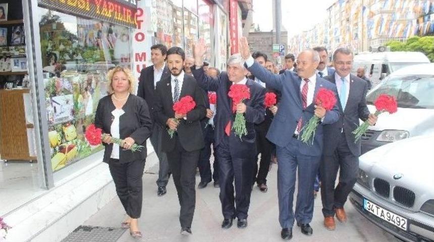 Milli İttifak&rsquo;tan Sevgi Y&uuml;r&uuml;y&uuml;ş&uuml;