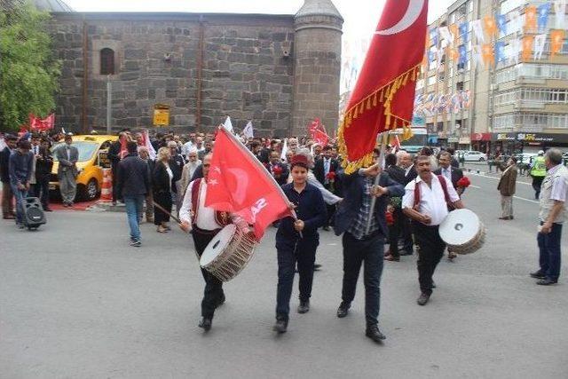 Milli İttifak’tan Sevgi Yürüyüşü