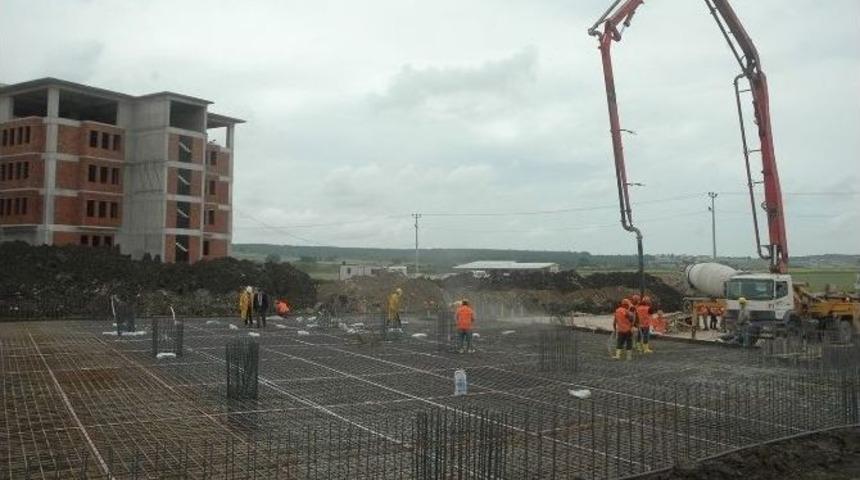 Bursa&rsquo;da Nil&uuml;fer M&uuml;ft&uuml;l&uuml;ğ&uuml; Tarafından 150 Bin Metrekarelik Arazi &Uuml;zerine T&uuml;rkiye&rsquo;nin İlk Dini Eğitim Kompleksinin Temelleri Atıldı