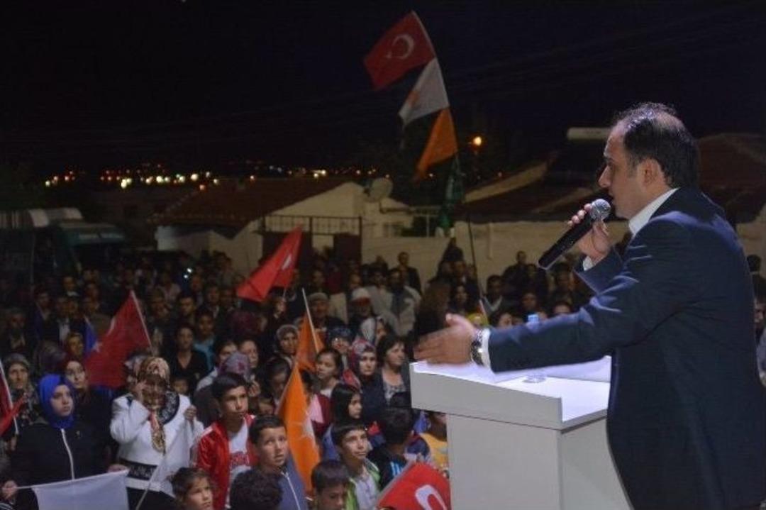 Baybatur&rsquo;dan Akhisar&rsquo;da Gece Mitingi