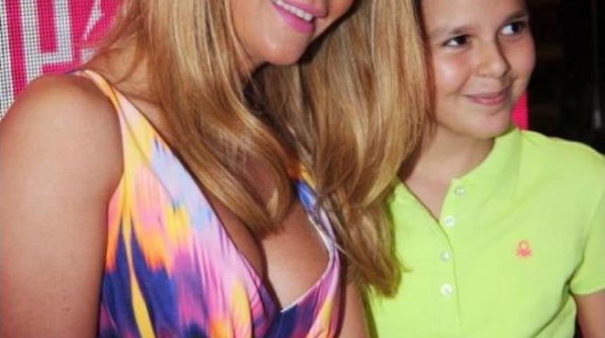 Ivana Sert Hayranlarıyla Buluştu