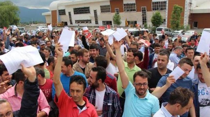 Ar&ccedil;elik Iş&ccedil;ileri Sendikadan Istifa Etti