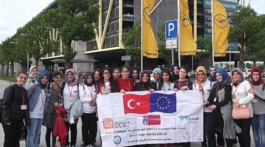 Almanya&rsquo;da &Ccedil;ocuk Gelişimi Eğitimine Katıldılar