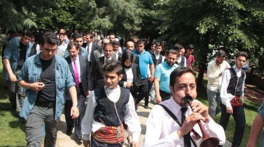 Bakan G&uuml;ll&uuml;ce: &ldquo;gelecek, &Uuml;reten Ve Kendisi Kalanların Olacak&rdquo;