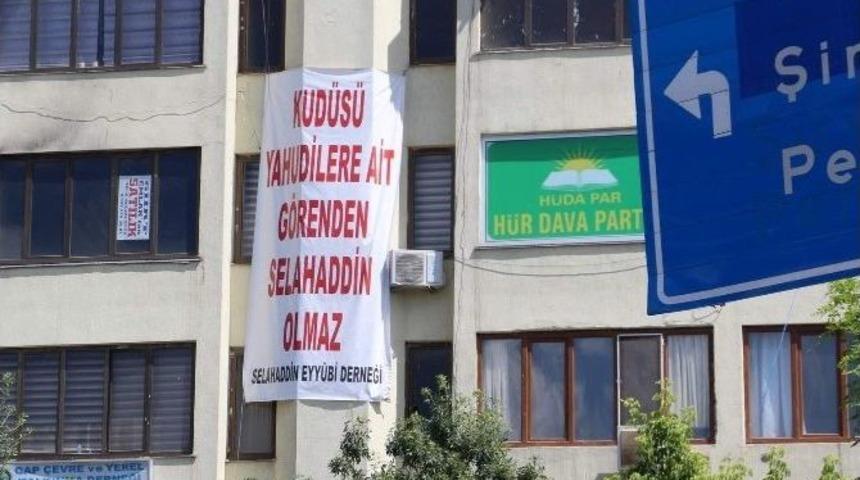 Hdp&rsquo;ye Pankartlı Mesaj