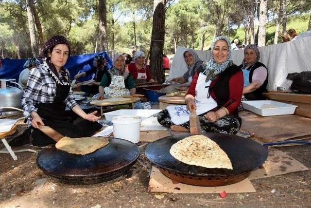 İzmir’de Katmer Şöleni