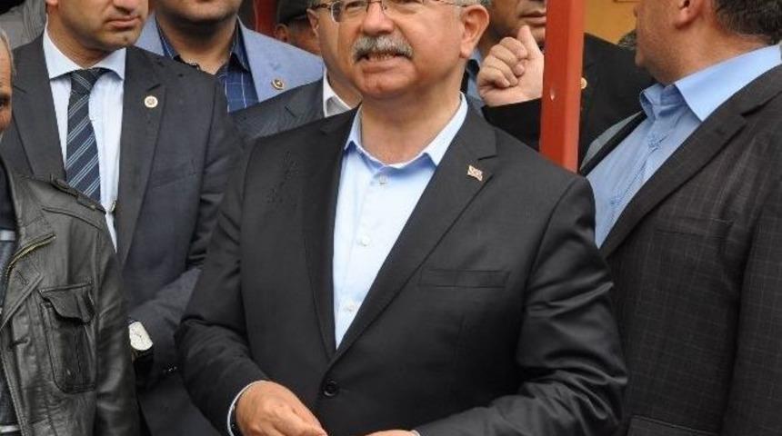 Milli Savunma Bakanı İsmet Yılmaz: