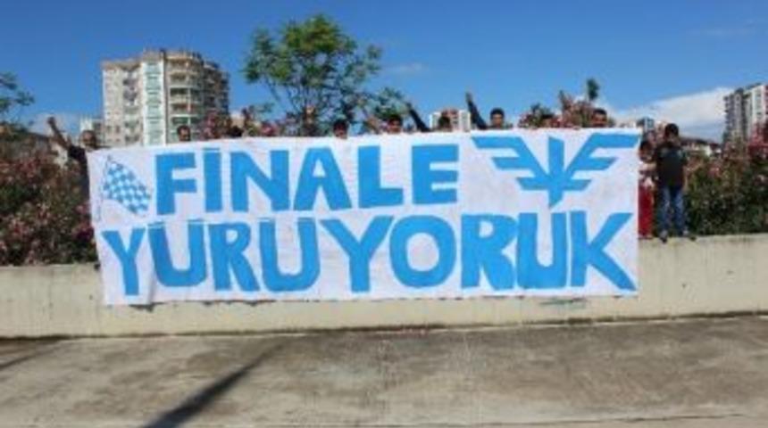 Adana Demirspor Taraftarı, Final İ&ccedil;in Adana&rsquo;dan İstanbul&rsquo;a Y&uuml;r&uuml;yecek
