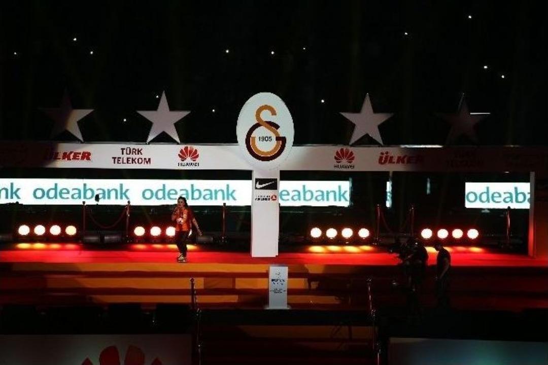 Galatasaray&rsquo;ın Şampiyonluk Kutlamaları Devam Ediyor