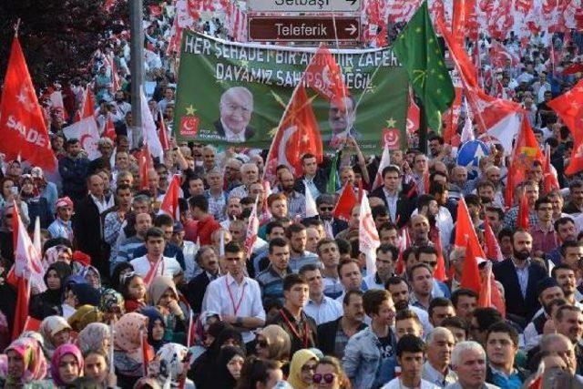 Kamalak: İhanet Arayacaksanız, Dönüp Başka Yerlere, Başka Kimselere Bakmak Lazım