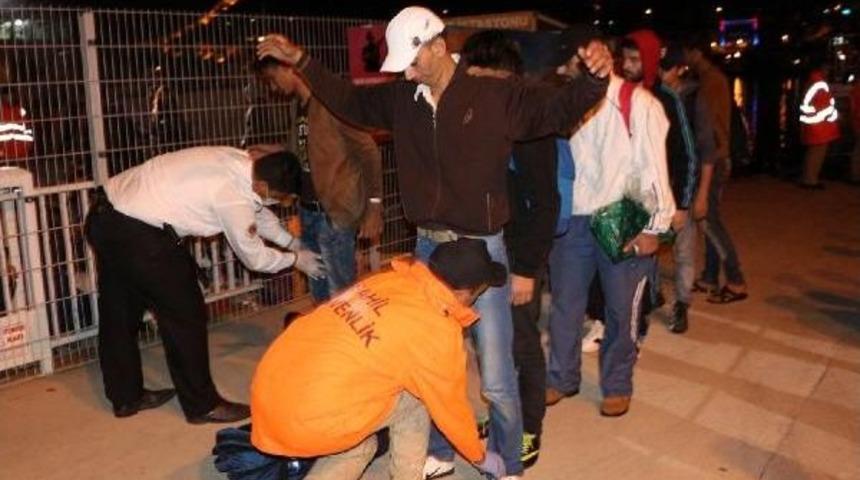 Alanya&rsquo;Da M&uuml;lteci Operasyonu: 169 Suriyeli Ve 1 Fransız Gazeteci G&ouml;zaltında