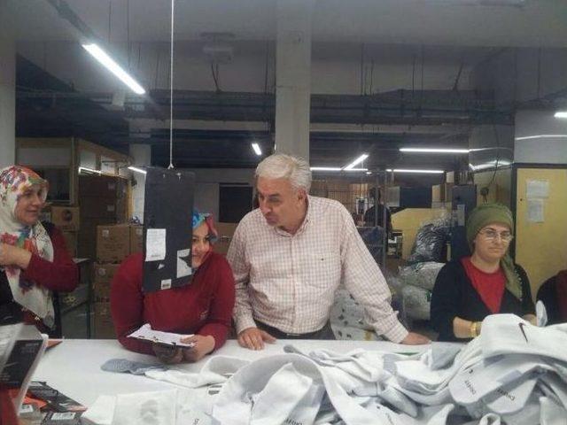 Teber, Tekstil İş&ccedil;ileri İle Bir Araya Geldi Oy İstedi 3