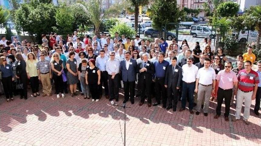 Sağlık&ccedil;ılar Doktor Cinayetini Kınadı