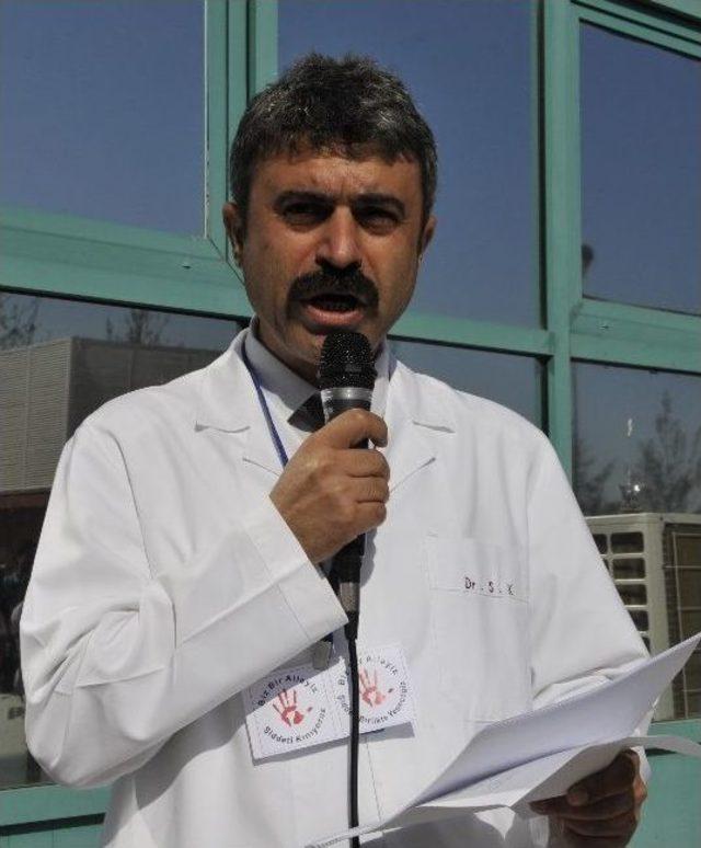 Öldürülen Doktor Kamil Furtun İzmir’de Anıldı