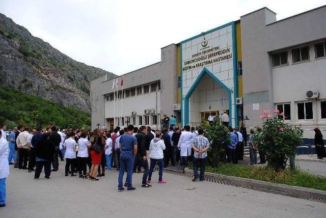 Amasya’da Sağlık Çalışanlarından Şiddet Eylemi