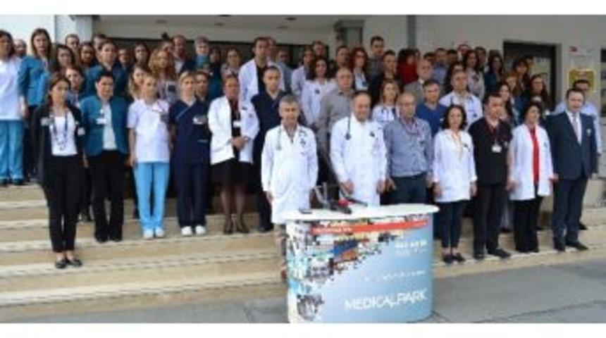 Medical Park’ta Dr. Furtun İçin Saygı Duruşu