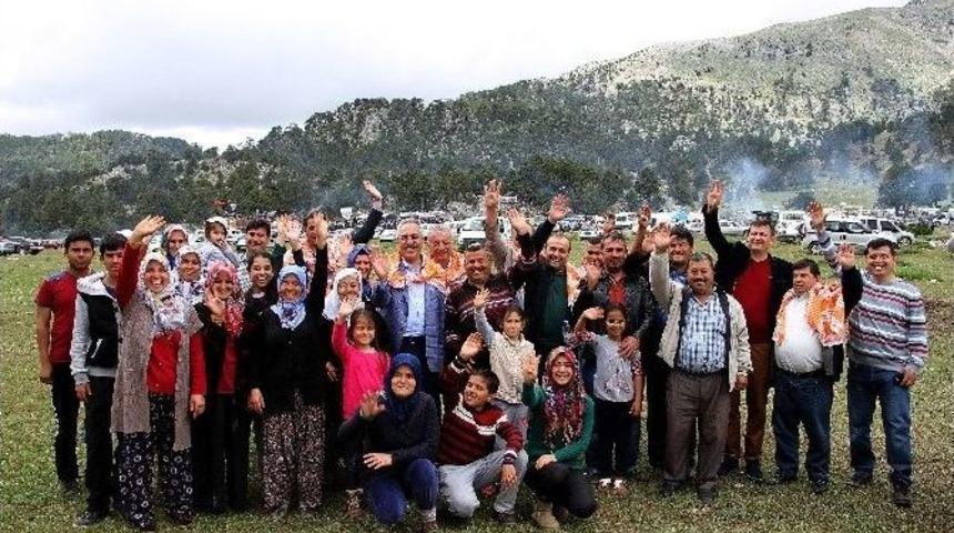 Ak Parti Adayı Aydın, Dumanlı Yaylası&rsquo;nda Y&ouml;r&uuml;klerle Buluştu