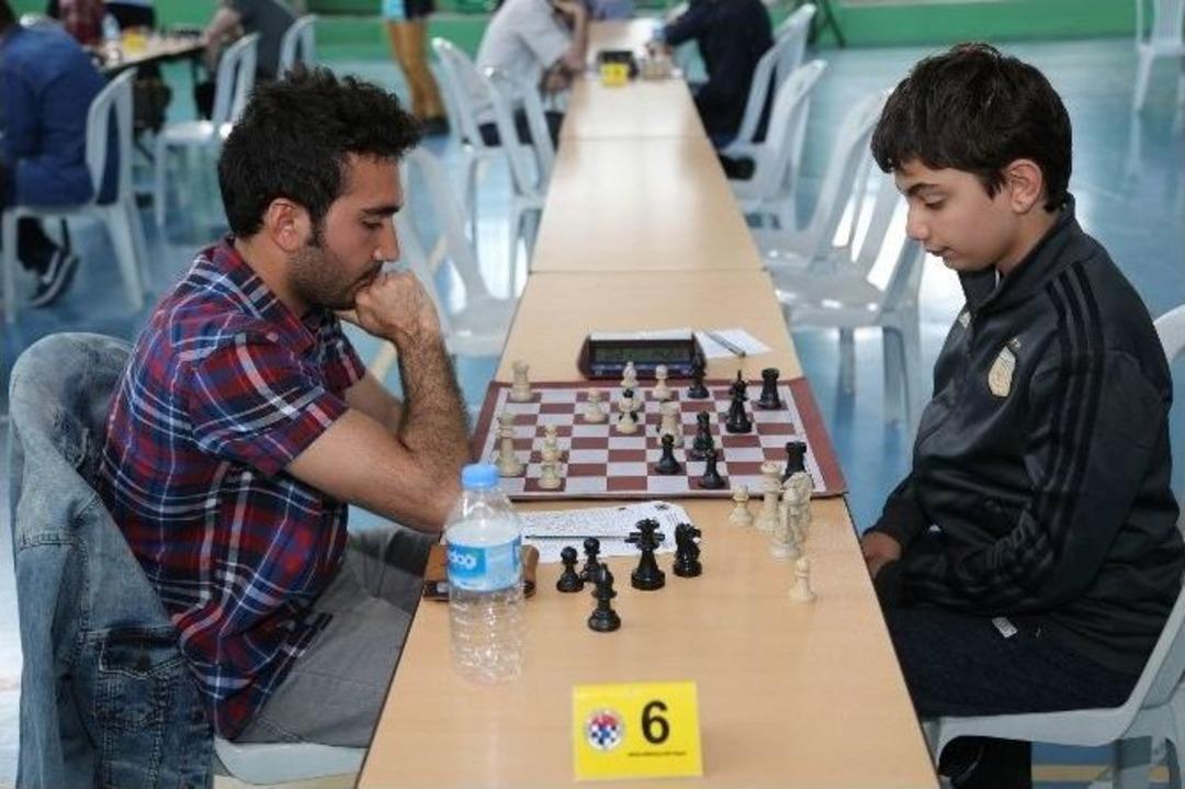 Sapanca Belediyesi Satran&ccedil; Turnuvası &Ouml;d&uuml;l T&ouml;reni Yapıldı