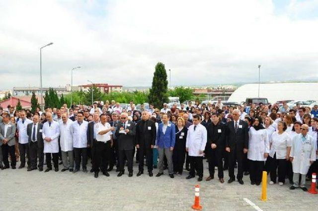 Çorum'da Sağlık Çalışanlarından Protesto