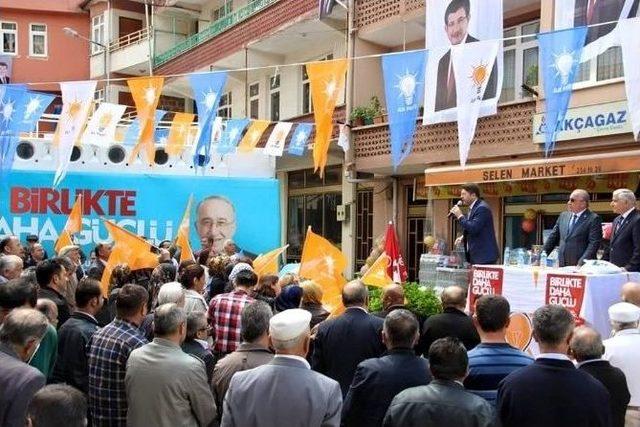 Ak Parti Milletvekili Adayları Tunç Ve Yelkenci Arıt Mitinginde Halka Hitap Etti