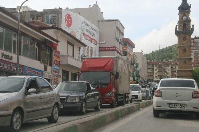 Yozgat’ta Trafik Yoğunluğu Sürücüleri Çileden Çıkartıyor