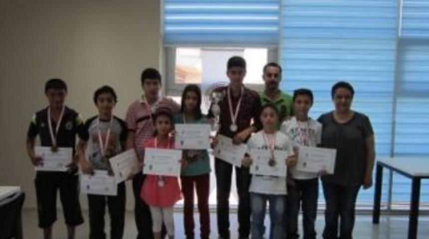 Kul&uuml;pler Satran&ccedil; Yerel Liginde Şampiyon Belli Oldu