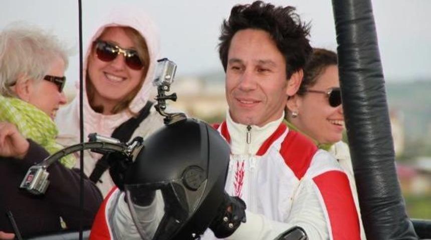 Brezilyalı Sporcular, Kapadokya&rsquo;Da Balondan Yarasa Gibi S&uuml;z&uuml;ld&uuml;