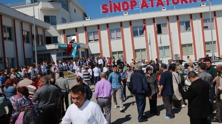 Sağlık &Ccedil;alışanlarından Kınama