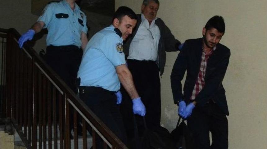 Birlikte Alkol Aldığı Arkadaşını &Ouml;ld&uuml;rd&uuml;