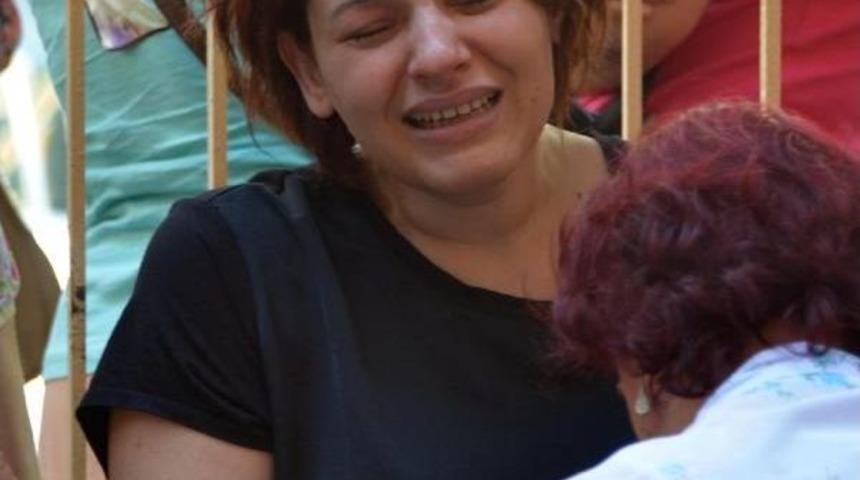 Adana'da Kazada &Ouml;len 5 Kişi Pazar Tatilinden D&ouml;n&uuml;yorlarmış (2)