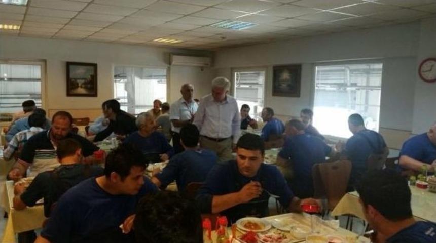 Zafer Teber İş&ccedil;ilerle Yemek Yedi