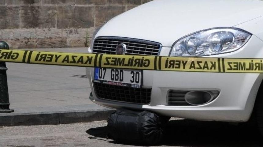 Antalya&rsquo;da Ş&uuml;pheli Paketten Uyku Tulumu &Ccedil;ıktı